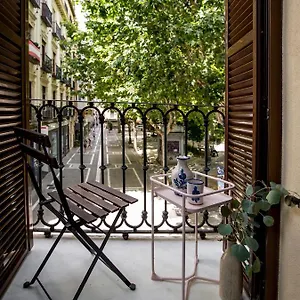 https://mesones-54-granada.es-andalucia.com